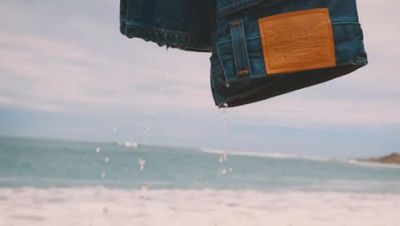 Jeans Levi's® Waterless en plan rapproché