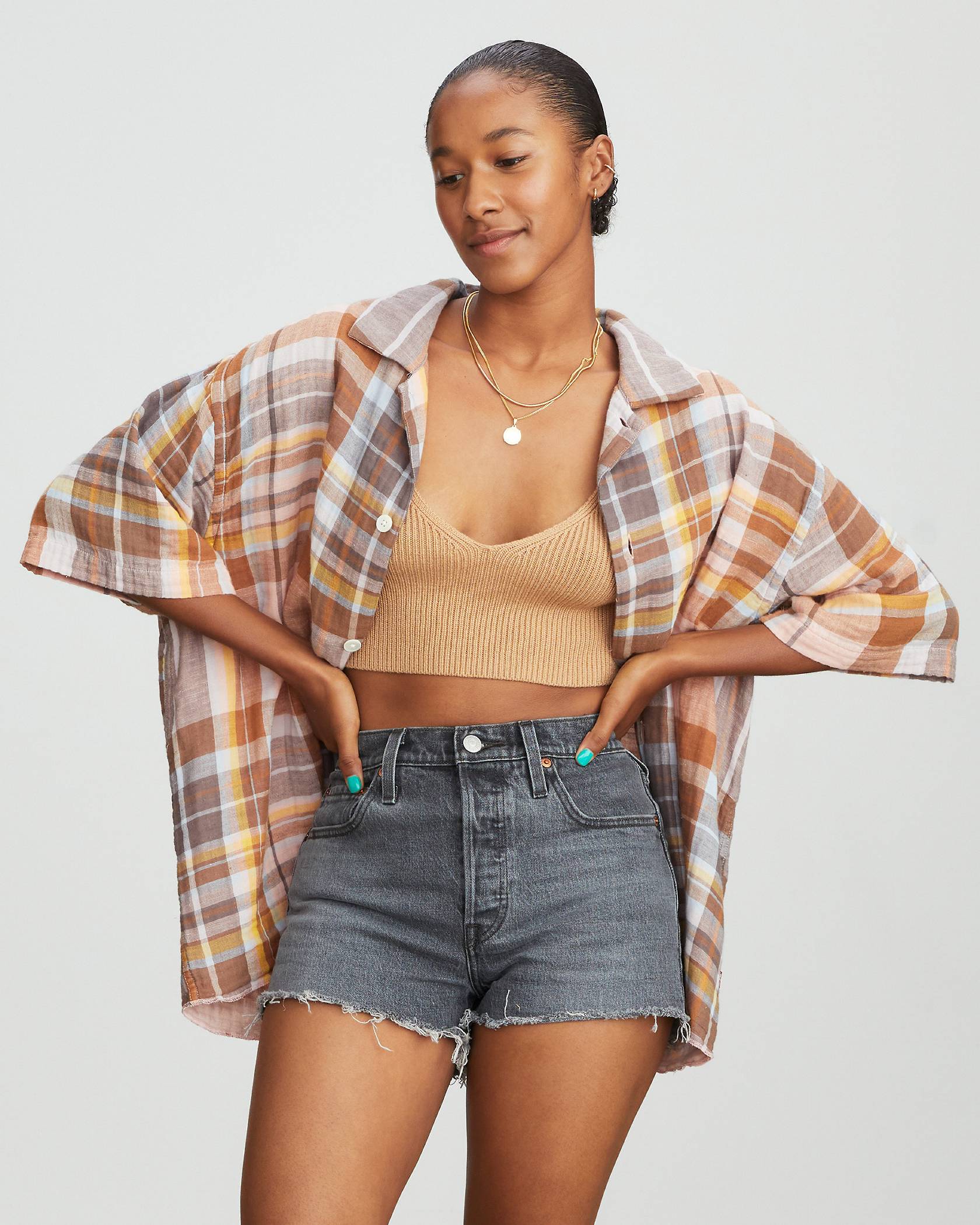 Levi's 501 Shorts: Which Women's Cutoffs Win? - The Mom Edit
