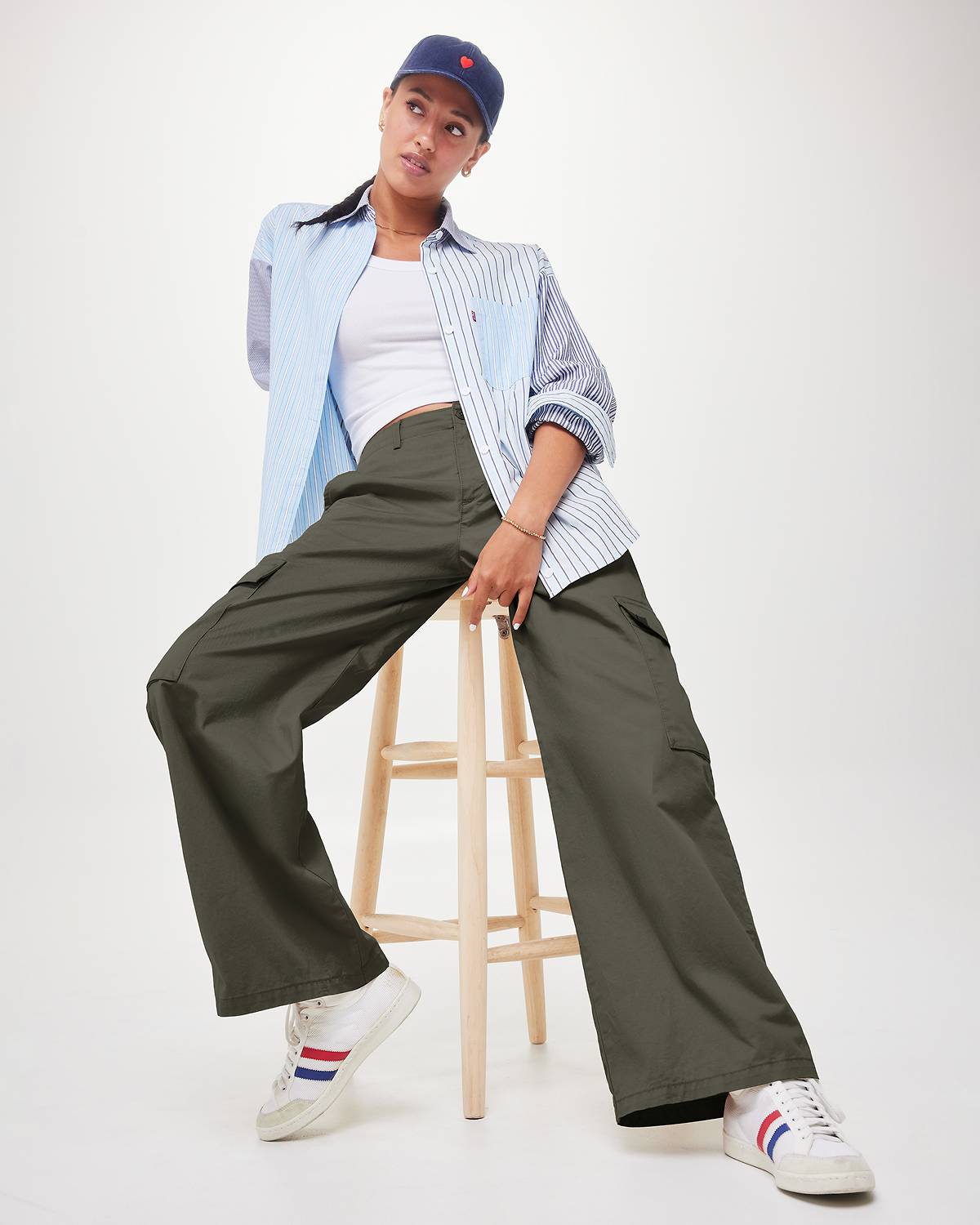 Zara cargo jeans, Women's Fashion, Bottoms, Jeans & Leggings on Carousell