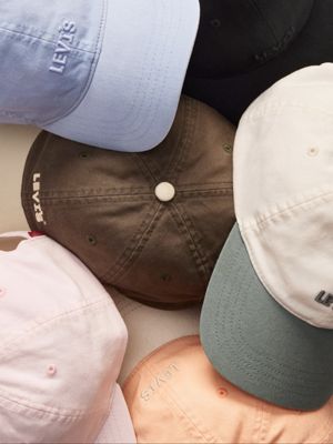 Men's Accessories: Sunglasses, Wallets, Hats, & More | Levi's® US