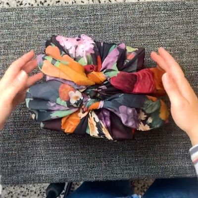 bows on scarf gift wrap