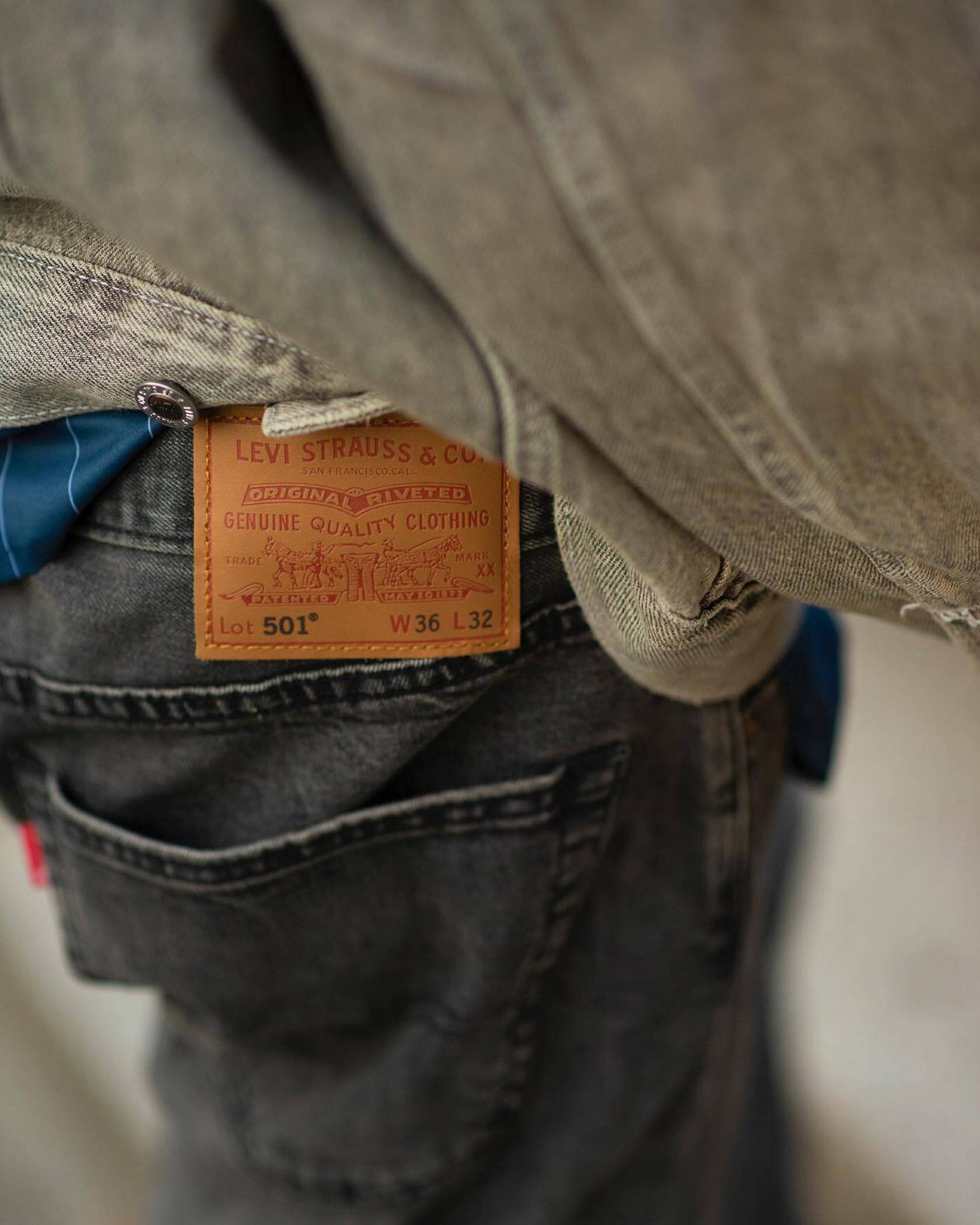 Kritisk Vær tilfreds høste How to Wash and Keep your Black Jeans from Fading | Levi's® US