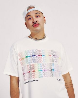 LEVI'S® PRIDE LIBERATION ROADTRIP T-SHIRT