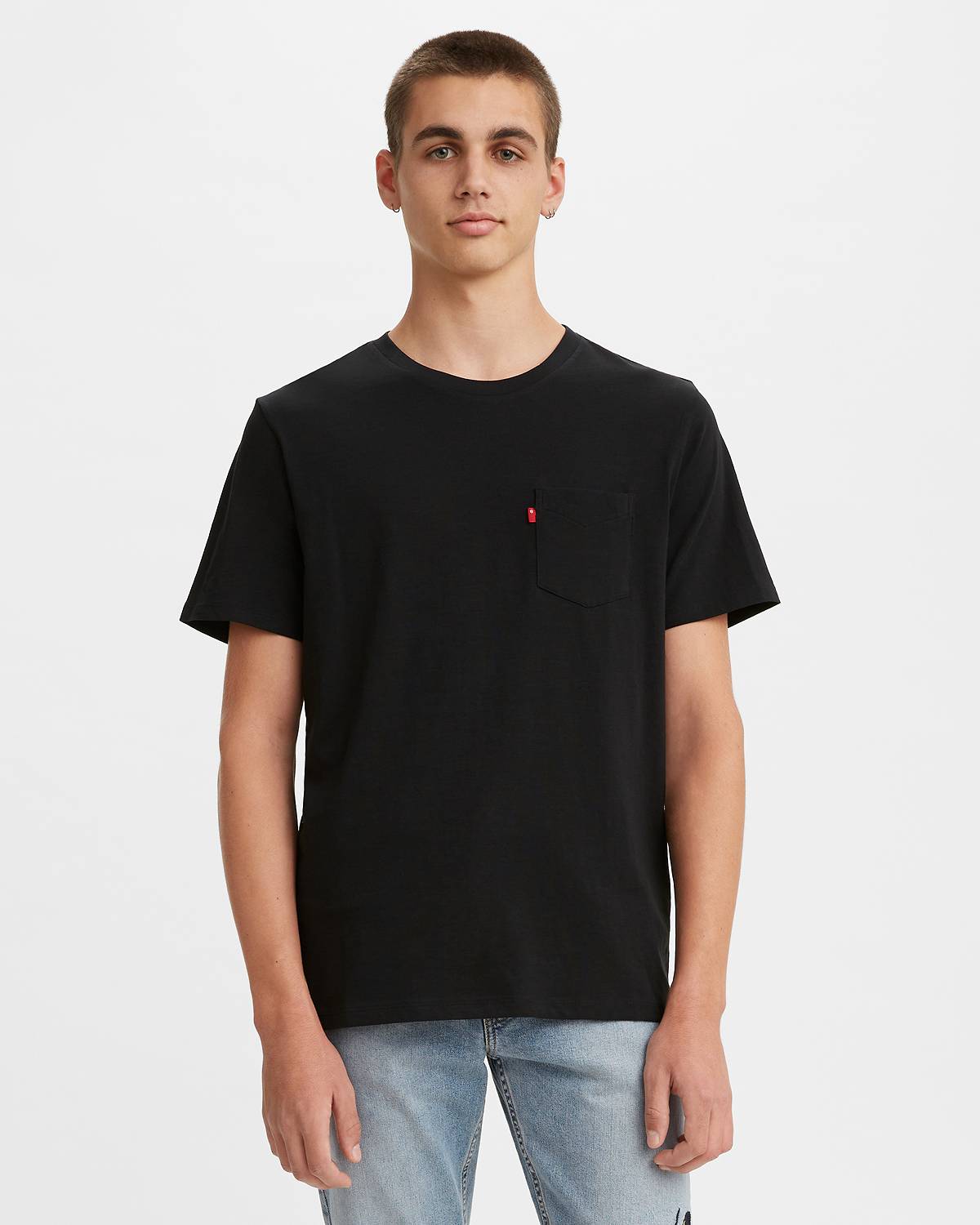 Male model wearing a black T-Shirt.