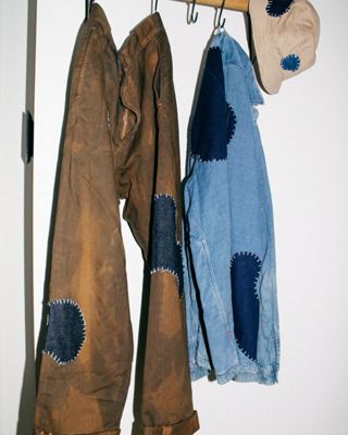 GIFs of Christopher Dalglish's trousers.