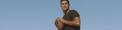 Jimmy Garoppolo throwing football