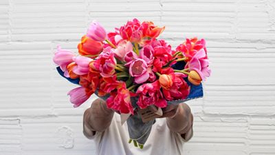 A bouquet of pink flowers