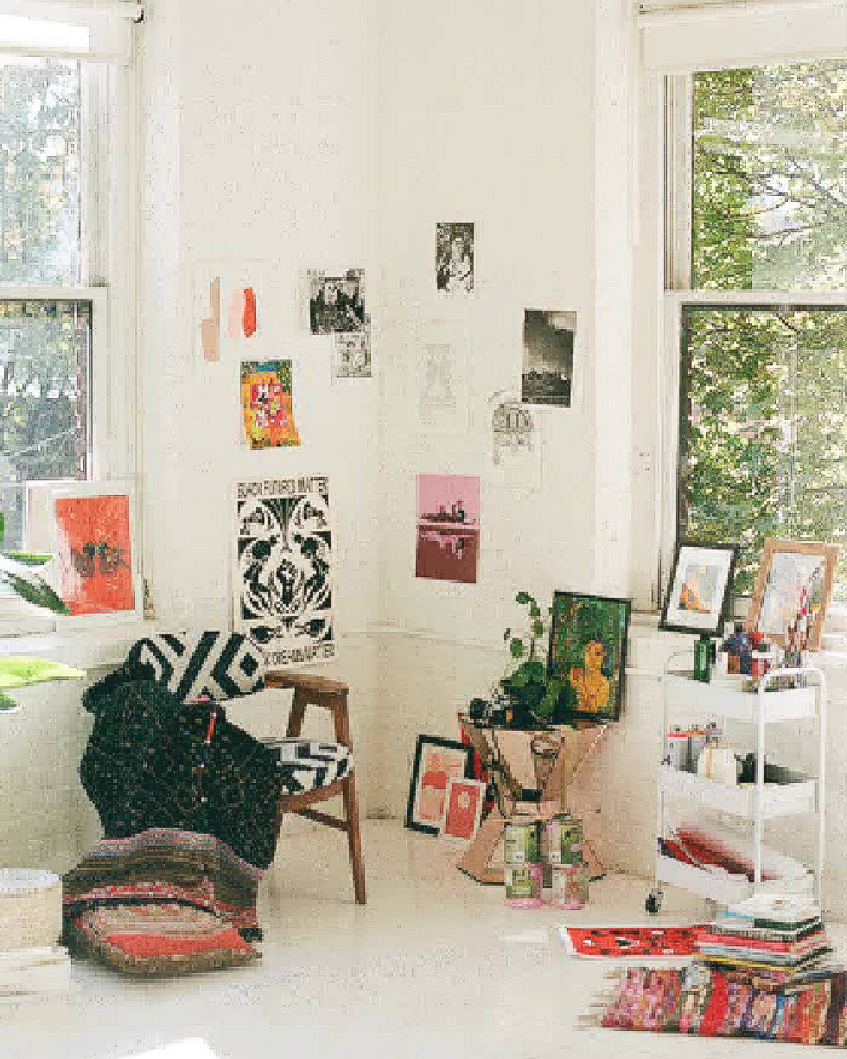 GIFs of Salomée Souag working on various art pieces in her studio.