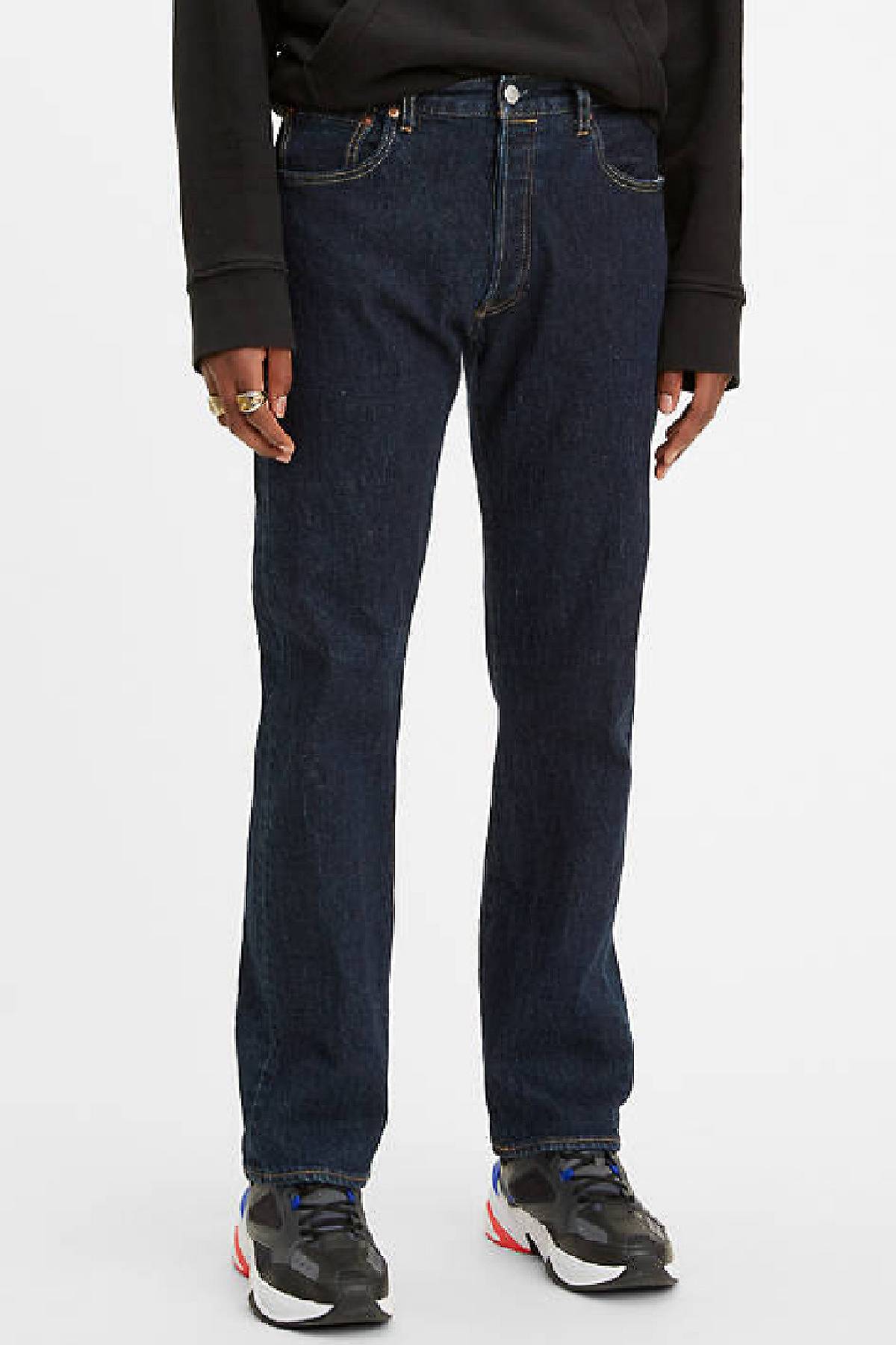 Model wearing 501® '93 Straight jeans