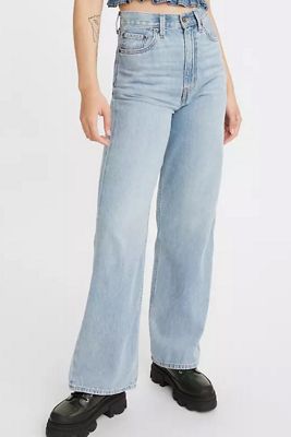 loose jeans