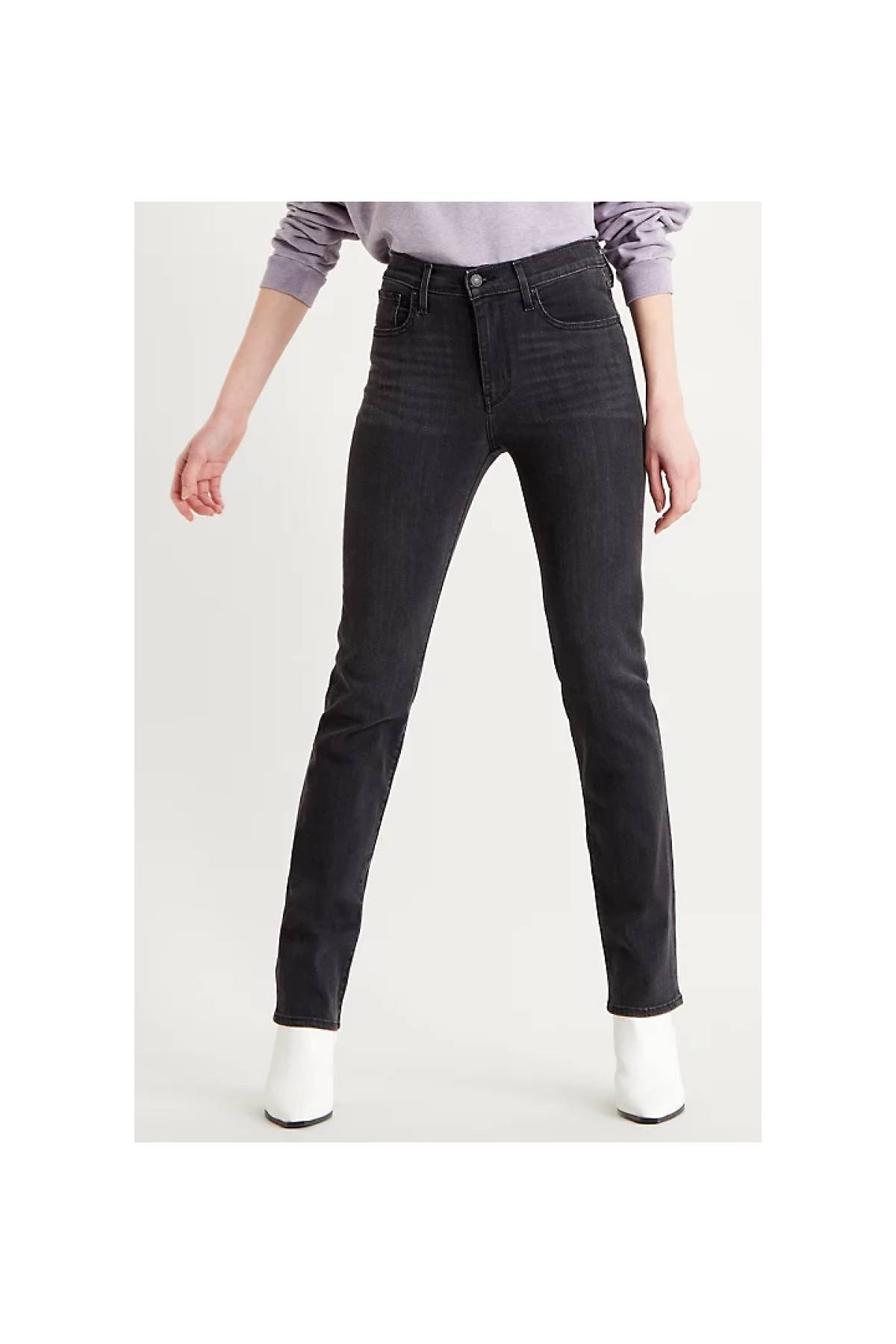 Model wearing mile high super skinny jeans